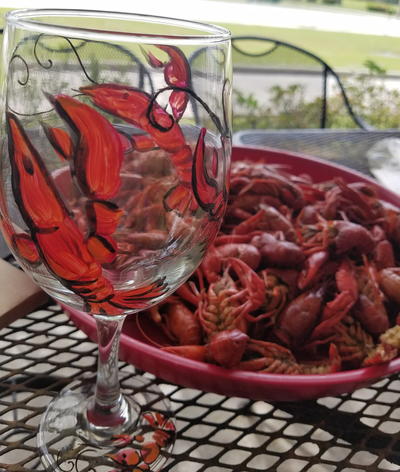 How to Paint a Crawfish on a Wine Glass