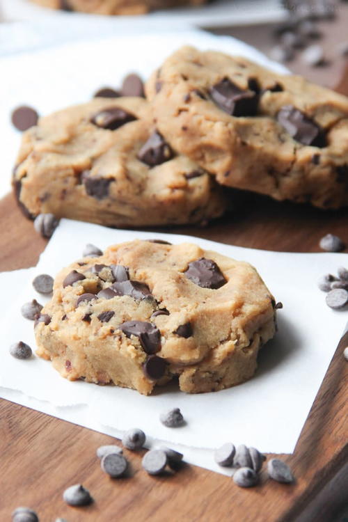Healthy chocolate chip cookies (Gluten free, vegan, low sugar) | TheBestDessertRecipes.com