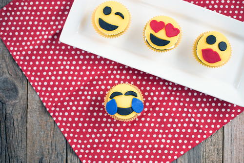 Adorable Emoji Cupcakes Recipe