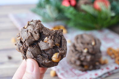 Delicious Chocolate Caramel Pretzel Cookies Recipe
