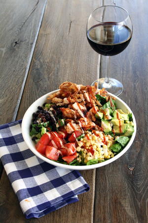 44 Copycat Salad Recipes From Restaurants Allfreecopycatrecipes Com