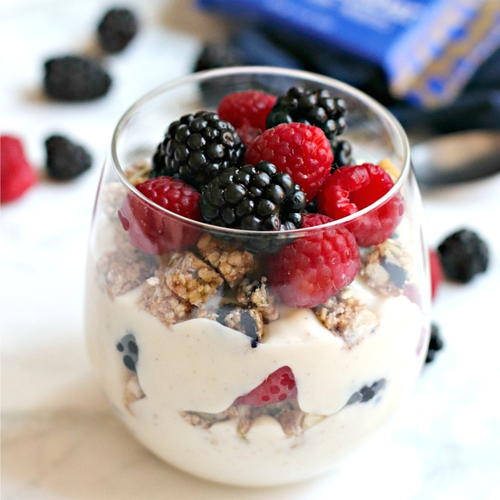 Breakfast Yogurt Parfait | FaveHealthyRecipes.com