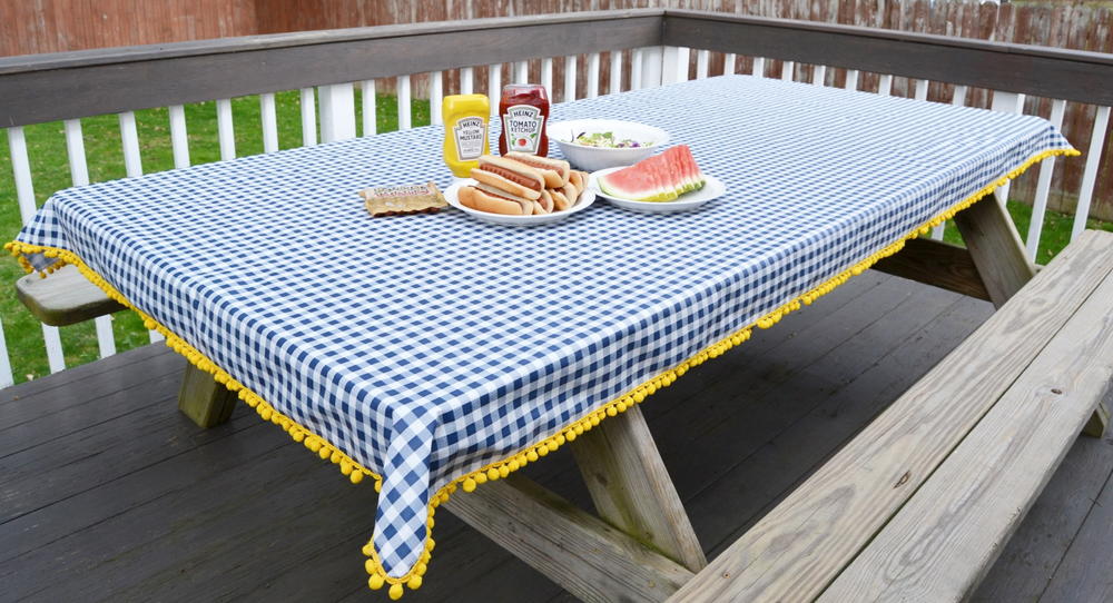 Outdoor Tablecloth | AllFreeSewing.com