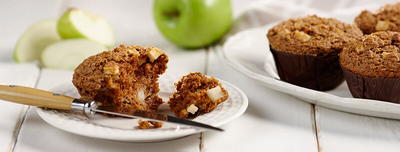 Diet Recipe of Apple Muffins with Cinnamon-Pecan Streusel