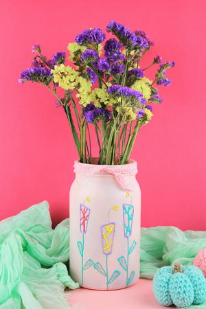 Upcycle Jar to Flower Vase