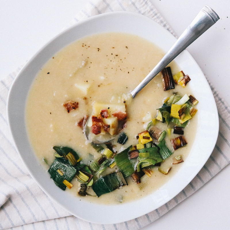 Healthy Potato Leek Soup | RecipeLion.com