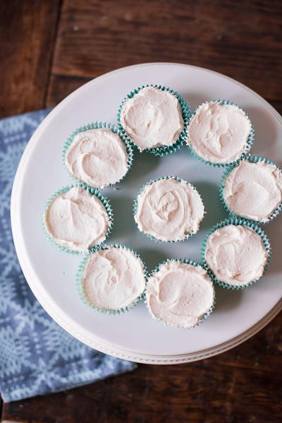 Keto No-Bake Mini Cheesecakes