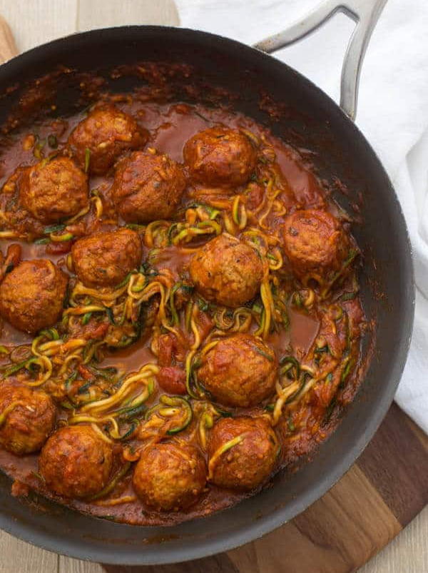 Cheesy Zoodles Skillet | RecipeLion.com