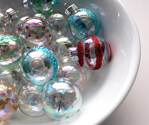 Glittering Vintage DIY Mini Ornaments
