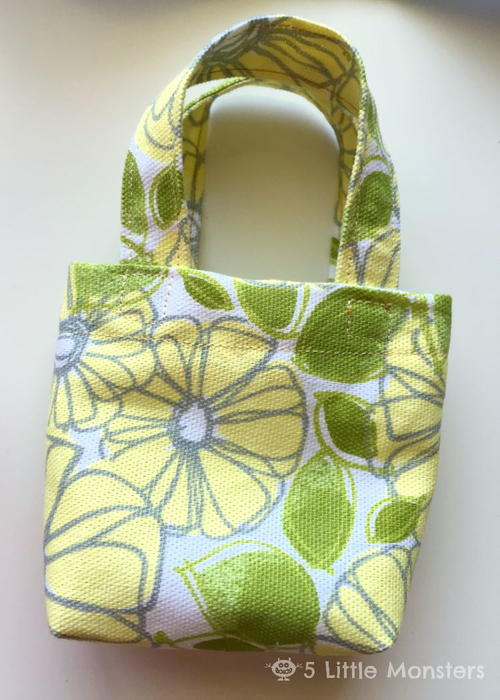 Doll Tote Bag Pattern | AllFreeSewing.com