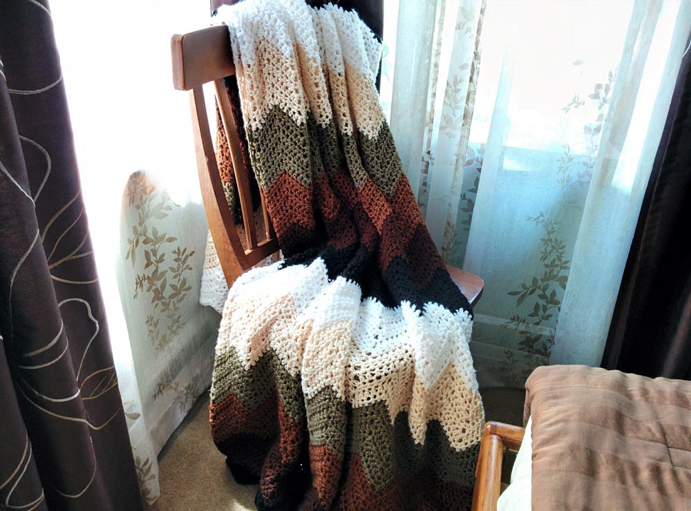 Mocha Ripple Throw | AllFreeCrochet.com