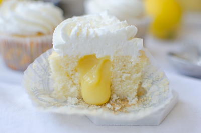 Easy Lemon Curd Cupcakes