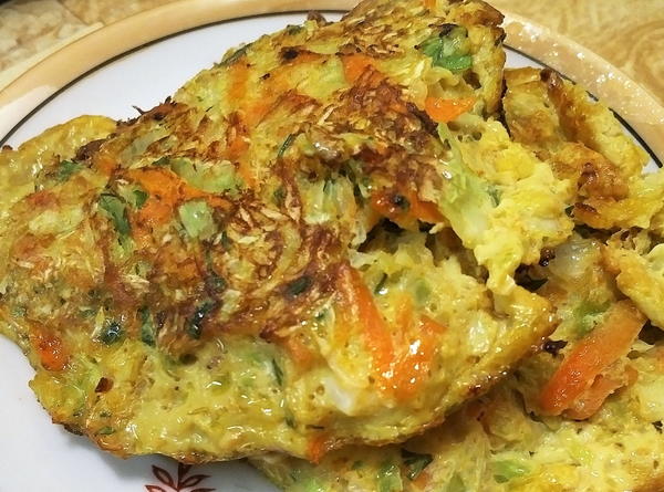 10 Min Low-Carb Savory Cabbage Pancakes Recipe