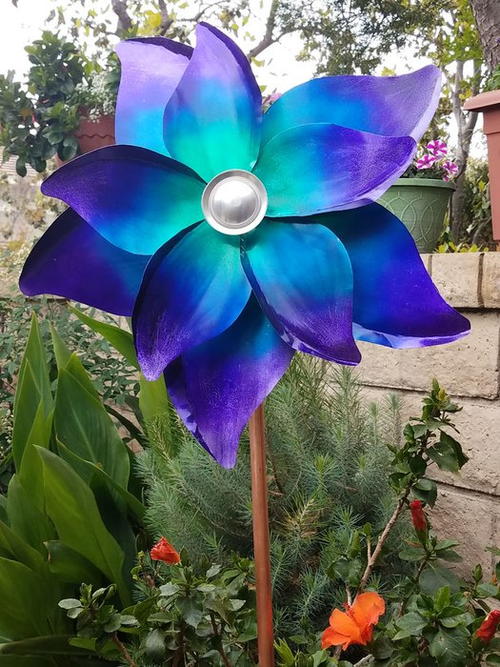 DIY Garden Spinner