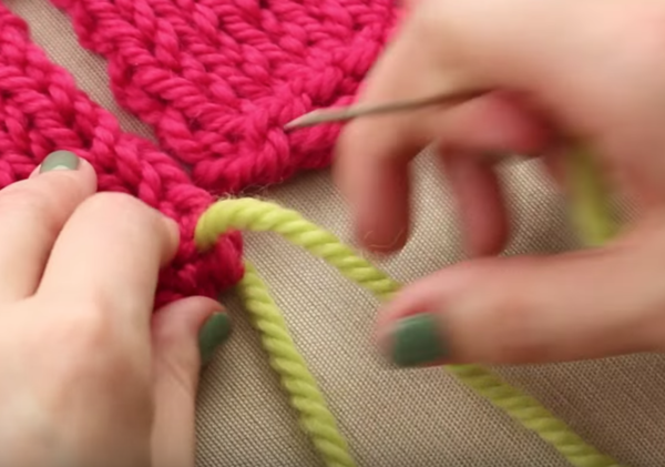 How to Do the Mattress Stitch | AllFreeKnitting.com