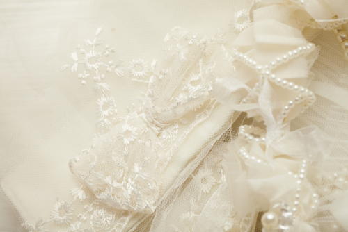 10 Tips for Sewing Your Own Wedding Dress | FaveCrafts.com 10 Tips for Sewing Your Own Wedding Dress | FaveCrafts.com