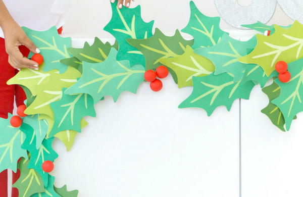 A Summer Christmas: 21 Christmas in July Crafts