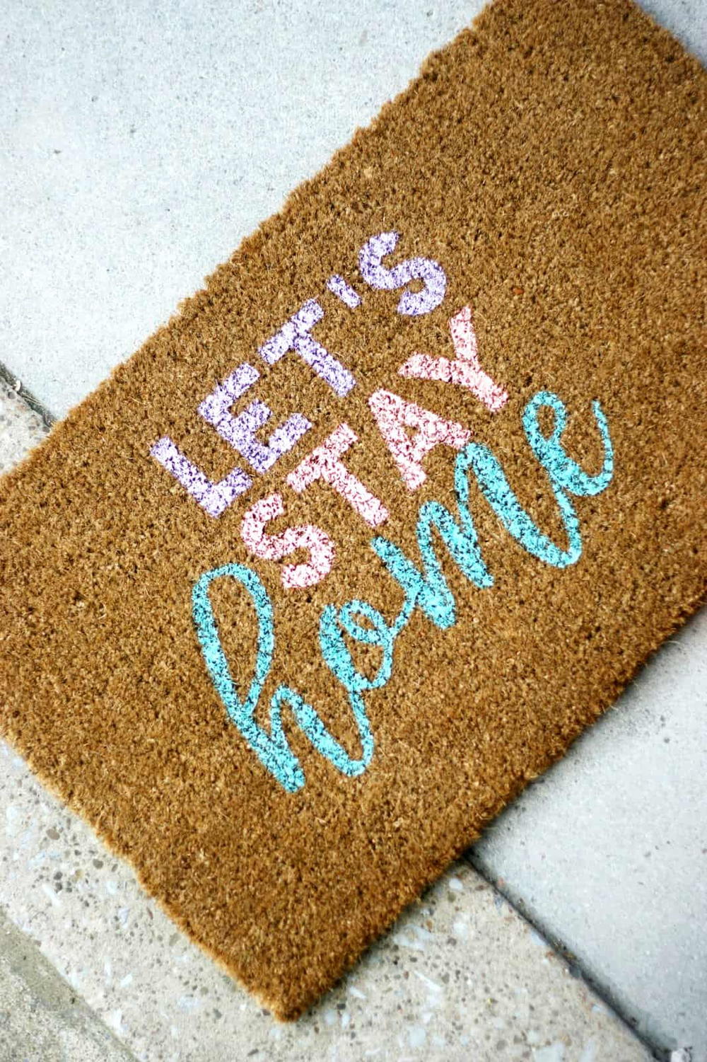 Cute Personalized Door Mat | DIYIdeaCenter.com