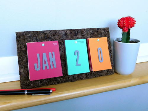 DIY Paint Sample Desk Calendar