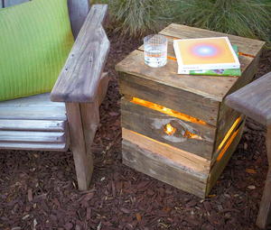 DIY Pallet Light Box