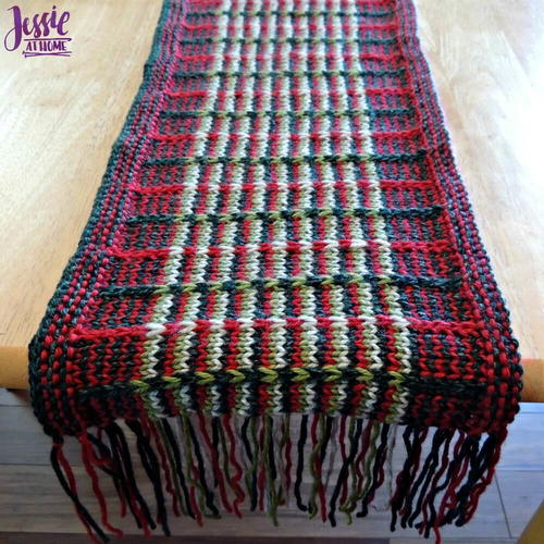 Knitted Table Runner  Large knitting needles, Large knitting
