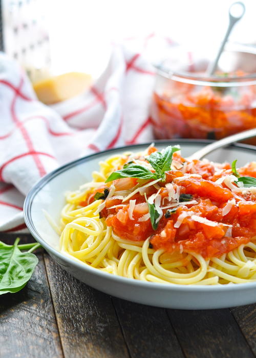 5-Ingredient Pasta Pomodoro Sauce