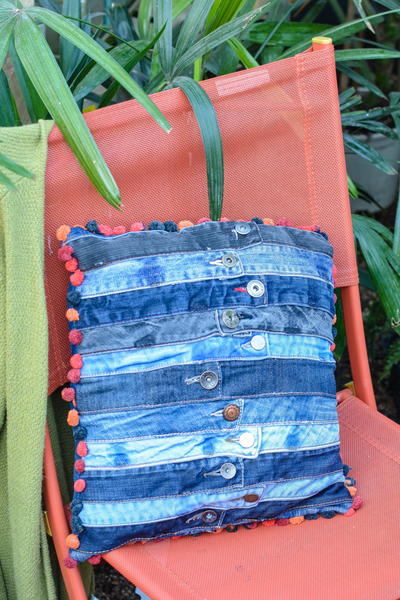 DIY Denim Waistband Cushion