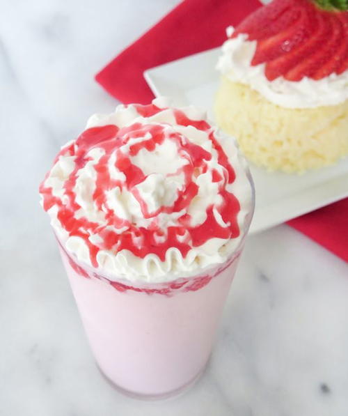 Strawberry Shortcake DIY Frappuccino Recipe