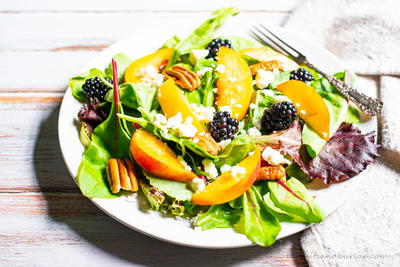 Salad with Peaches, Blackberries and Basil Vinaigrette