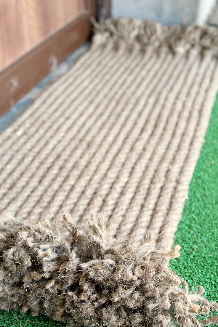 Upcycled Rope Rug | CheapThriftyLiving.com