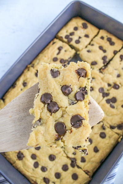 Chocolate Chip Cookie Bars 