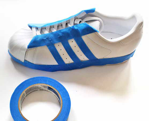 galaxy tennis shoes