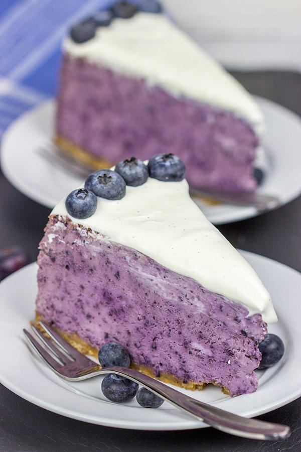 Fresh Blueberry Cheesecake | TheBestDessertRecipes.com