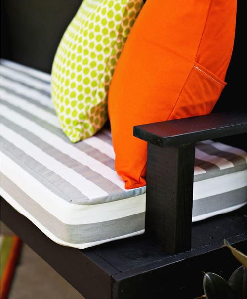 Easy Outdoor Cushions Tutorial