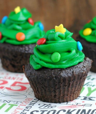 Festive Christmas Tree Cupcakes