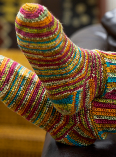 2 Hour Free + Easy Crochet Slippers Pattern » Make & Do Crew