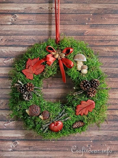 Natural Moss Wreath