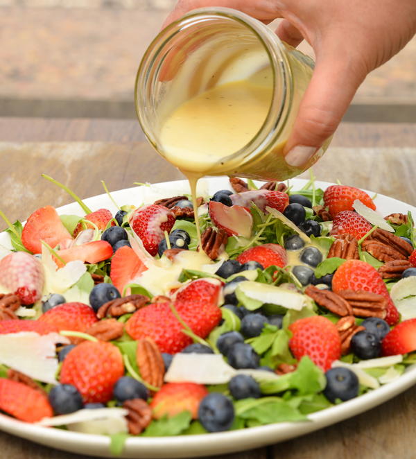 Berry and Arugula Salad with Mayo-White Balsamic Dressing