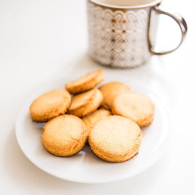Keto Ginger Coconut Cookies Recipe