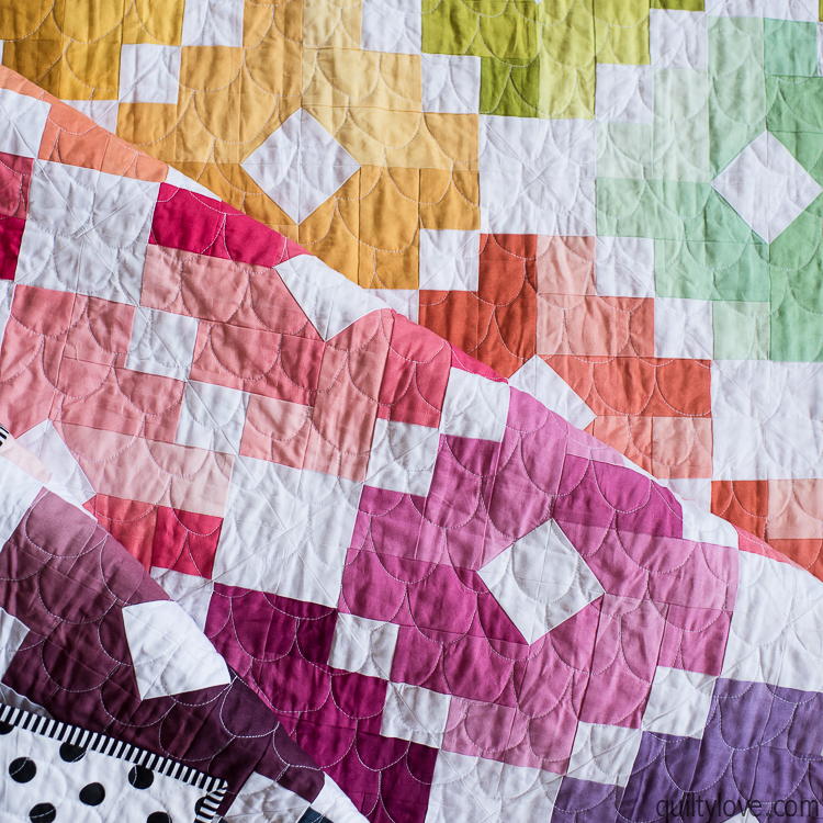 How to Free Motion Quilt Clamshells