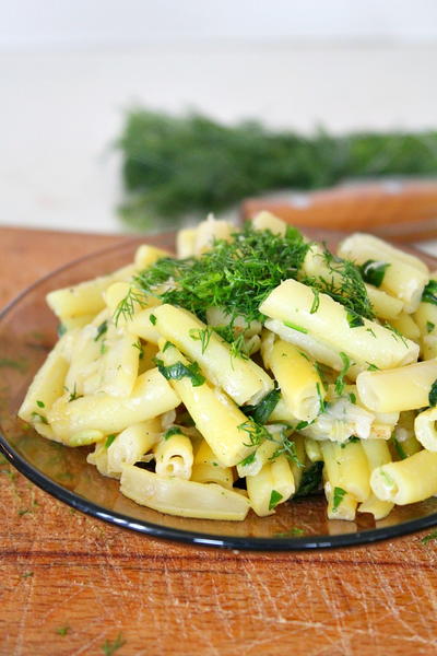 Yellow Beans with Garlic & Dill