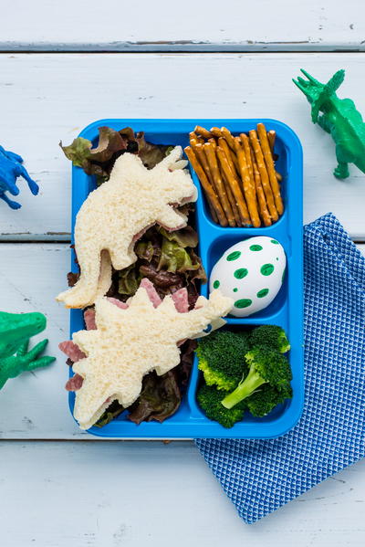 Dino-licious DIY Lunchables