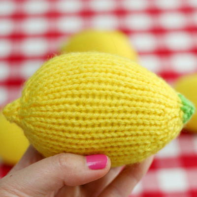 20 Delicious-Looking Food Knits - Textless