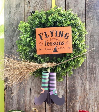Flying Witch DIY Halloween Wreath