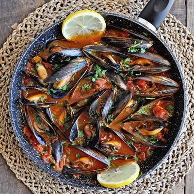 Spanish Mussels with Paprika & Tomatoes