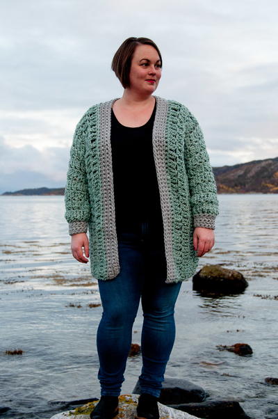 Regelo Crochet Cardigan