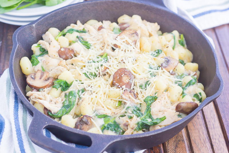One Pan Chicken and Spinach Gnocchi | RecipeLion.com