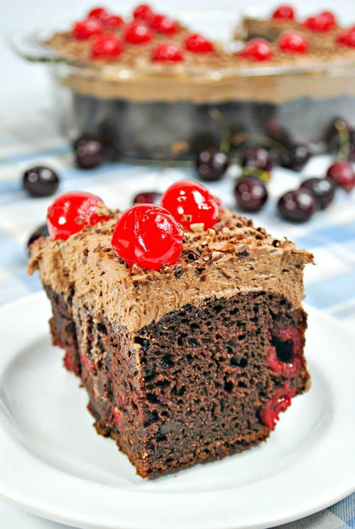 Chocolate Cherry Cake | RecipeLion.com