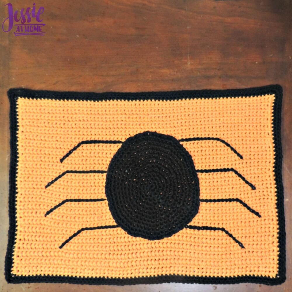 Spider Placemat | FaveCrafts.com