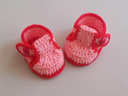 Adorable Cozy Crochet Baby Booties/Shoes | AllFreeCrochet.com
